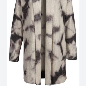 CALIA by Carrie Underwood Black and Cream Cardigan